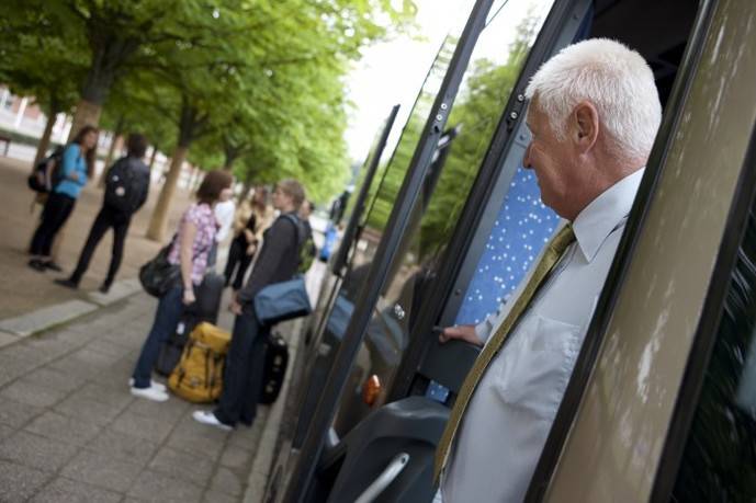 Los usuarios del autobús de larga distancia crecieron un 8,5% en abril