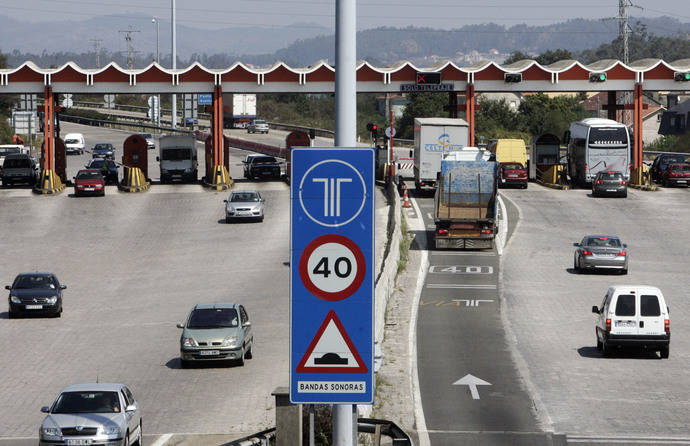 Xunta analizará con Fomento la opción de bonificar en vías de peaje