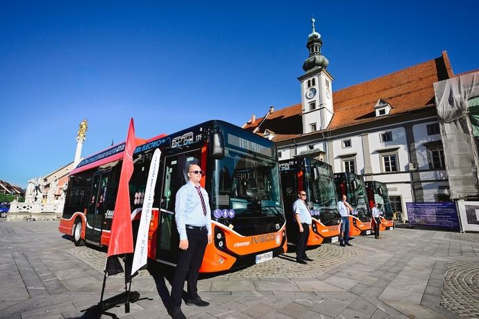 Maribor amplía su flota eléctrica con la incorporación de cuatro midibuses