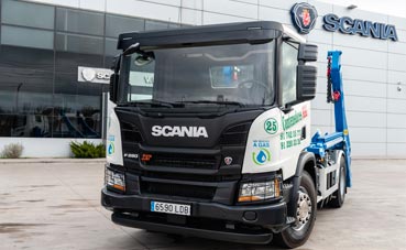 Contenedores MAI incorpora un Scania XT portacontenedor de GNC