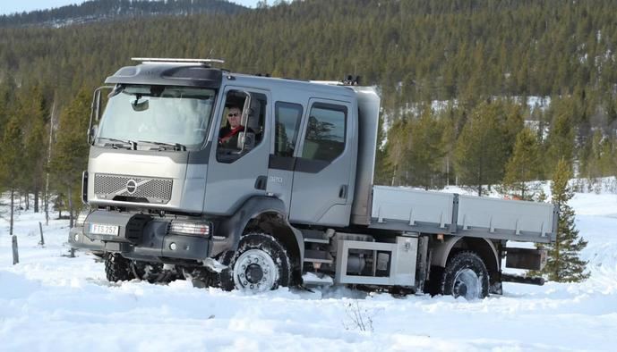 Volvo presenta el nuevo camión FL 4x4, para condiciones extremas