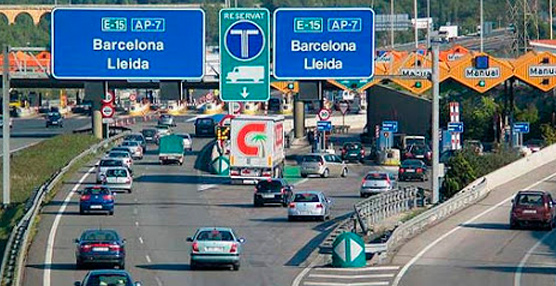 El Servicio Catalán de Tráfico rectifica e incluye al transporte de frutas y verduras