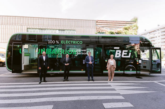 Presentación del Irizar ie tram de 12 metros en Vitoria.