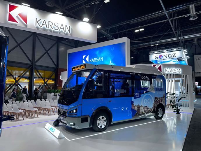 Karsan refuerza su compromiso con la movilidad sostenible en la FIAA 2024