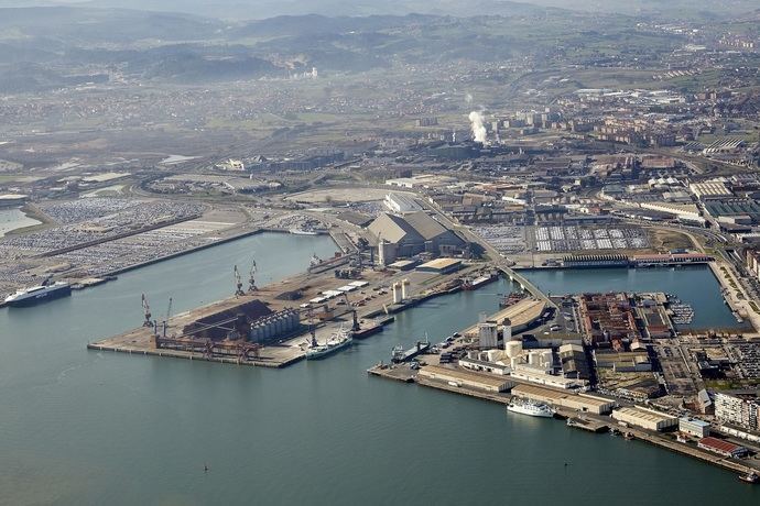 El Puerto de Santander logra repetir cifras históricas en sus tráficos
