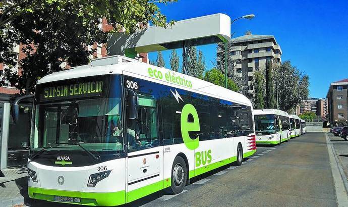 Un punto de recarga eléctrica para autobuses.