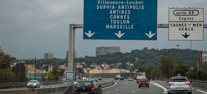 Autopista francesa, en la región de la Costa Azul.