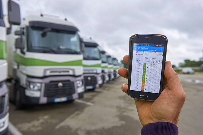 Servicios conectados orientas al ahorro de consumo de Renault Trucks