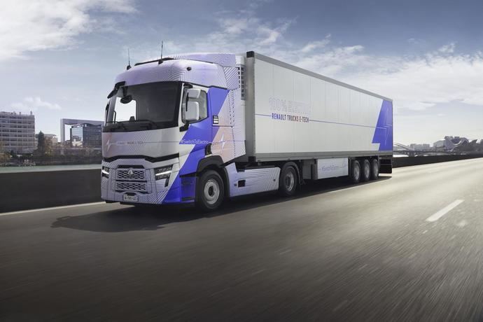 Renault Trucks anuncia la llegada de dos nuevos camiones pesados eléctricos