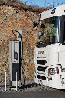 Scania se asocia con Engie y EVBox para ofrecer soluciones de recarga