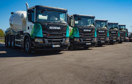 Comibersa suma cinco hormigoneras GNC de Scania