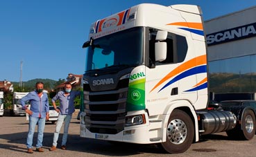 Transportes Crespo y Cousido apuesta por el gas de la mano de Scania