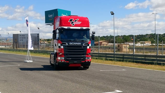 Scania y Ángel Nieto siguen su camino de la mano