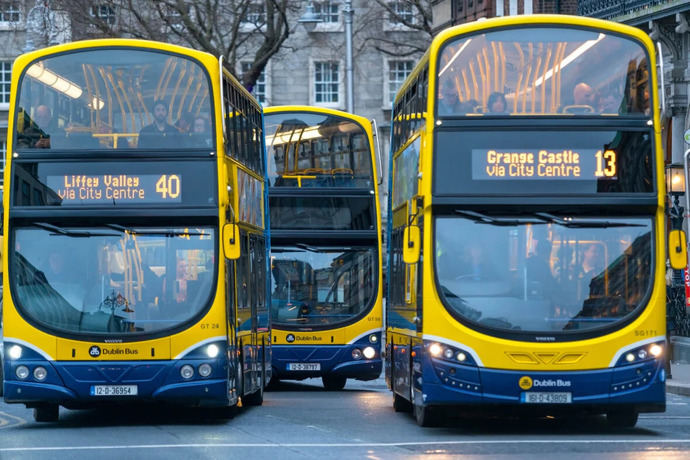 Dublín prueba buses propulsados &#8203;&#8203;por hidrógeno