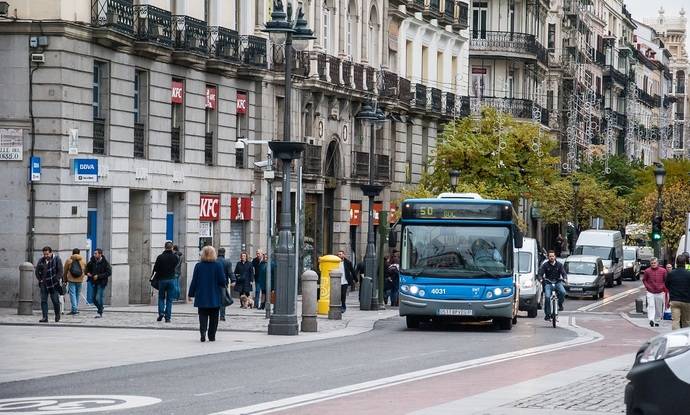 Bus EMT en Sol.