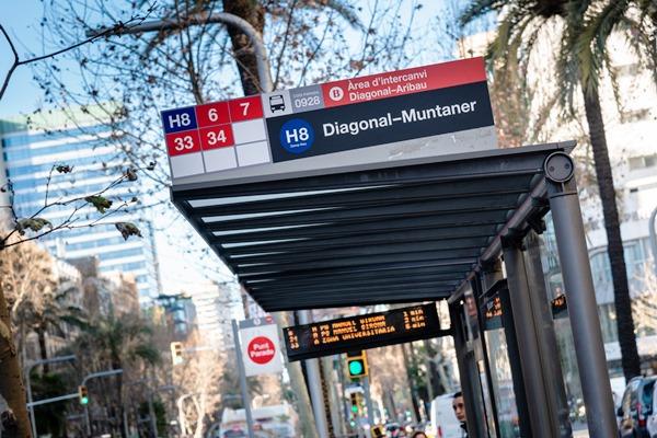 Más información en tiempo real en las paradas de autobús de TMB