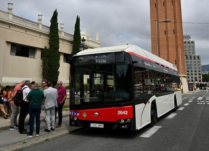 TMB pone en servicio un nuevo bus de hidrógeno