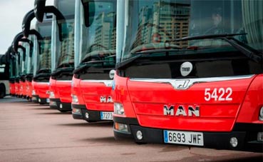 En Sant Jordi se reforzó el transporte de Barcelona