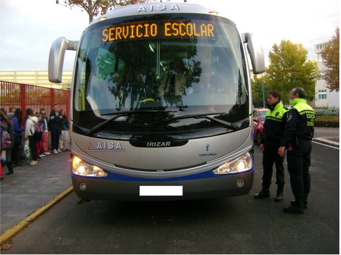 La DGT decide vigilar el transporte escolar