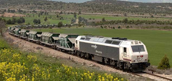 Un tren de Renfe Mercancías.