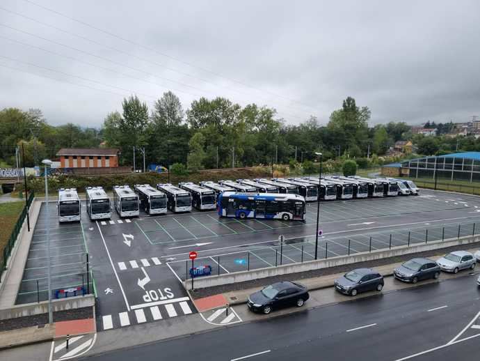 Ya circula en Oviedo el primer eCitaro de propulsión totalmente eléctrica