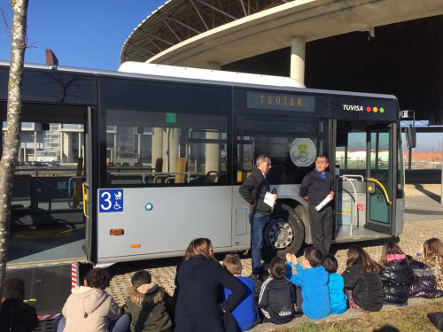 Colaboración entre Tuvisa y el colegio Ceip Errekabarri