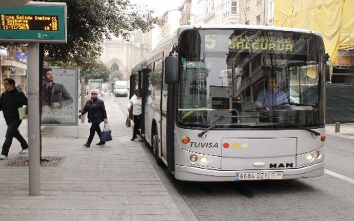 Adquiridas 17 nuevas rampas de acceso para los autobuses de Tuvisa