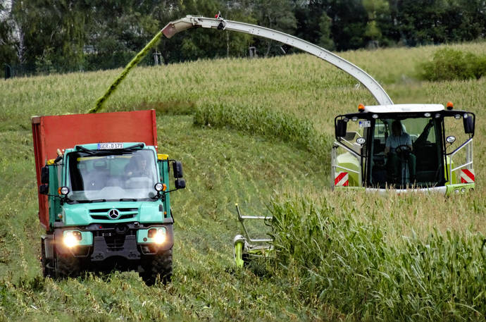 El Unimog en operaciones agr&#237;colas