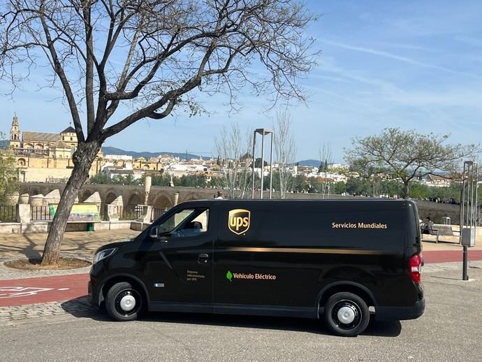 UPS apuesta por la energía renovable en Córdoba con vehículos eléctricos