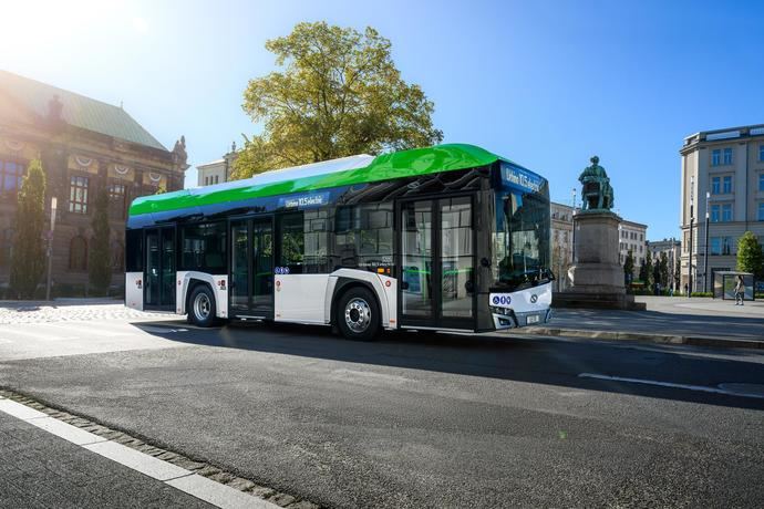 Solaris lanza el Urbino 10.5 electric en Busworld 2025