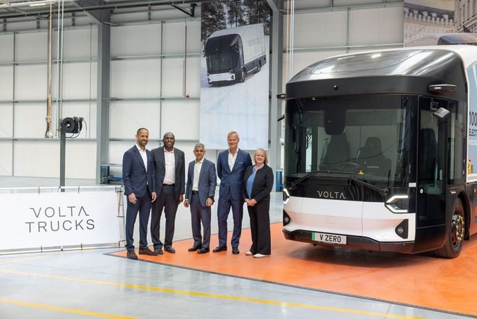 El alcalde de Londres inaugura el hub de Volta Trucks en la ciudad