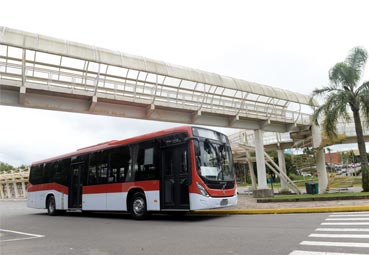 Santiago recibe 120 nuevos autobuses Volvo