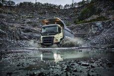 Volvo Trucks celebra 10 años en la construcción