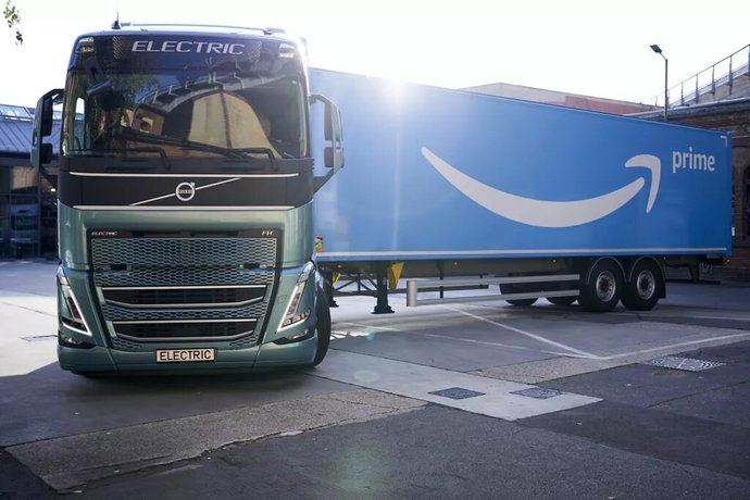 Volvo suministrará 20 camiones eléctricos pesados a Amazon