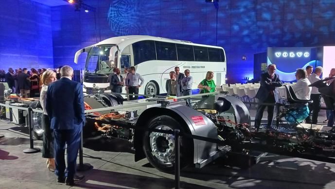 Volvo Buses despliega su nueva estrategia basada en los chasis