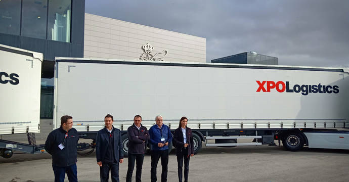 XPO Logistics muestra al público su primer dúotrailer en España