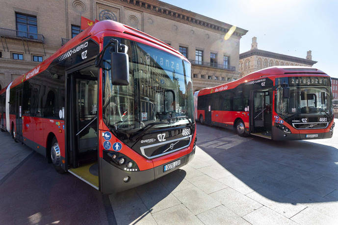 Zaragoza pone en circulación 17 híbridos articulados de Volvo